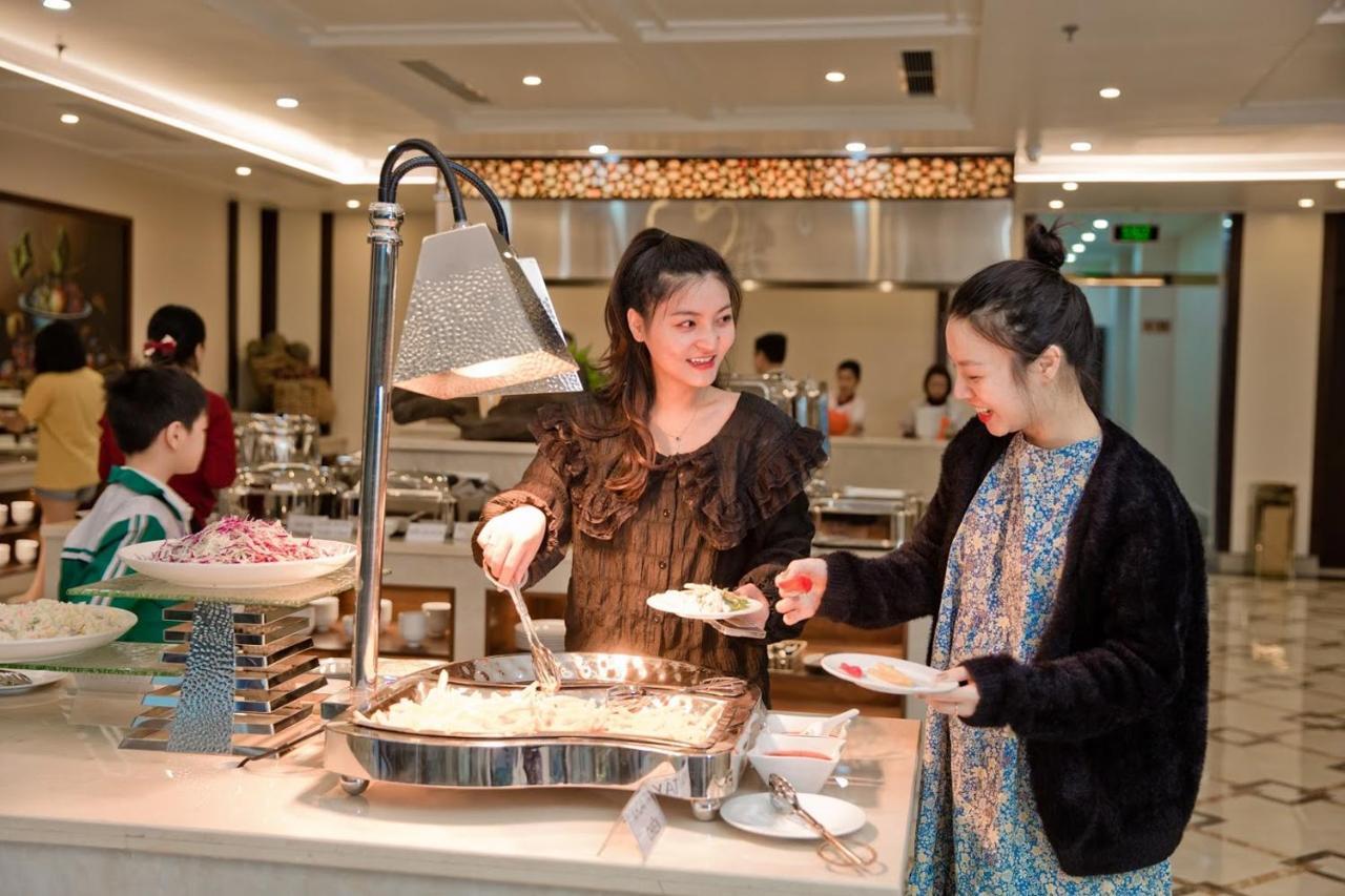 Luxury6 Hotel Mong Cai Экстерьер фото